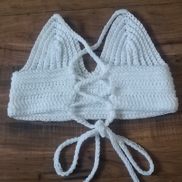 Crochet crop top - Picture 2 of 2